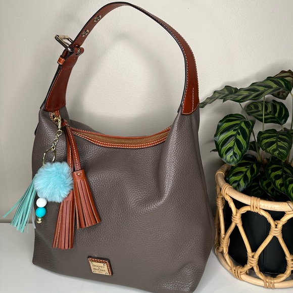 NEW Colorful Bag Charm Tassels PomPoms Beads Trendy Accessory Handbags Backpacks - Picture 2 of 3